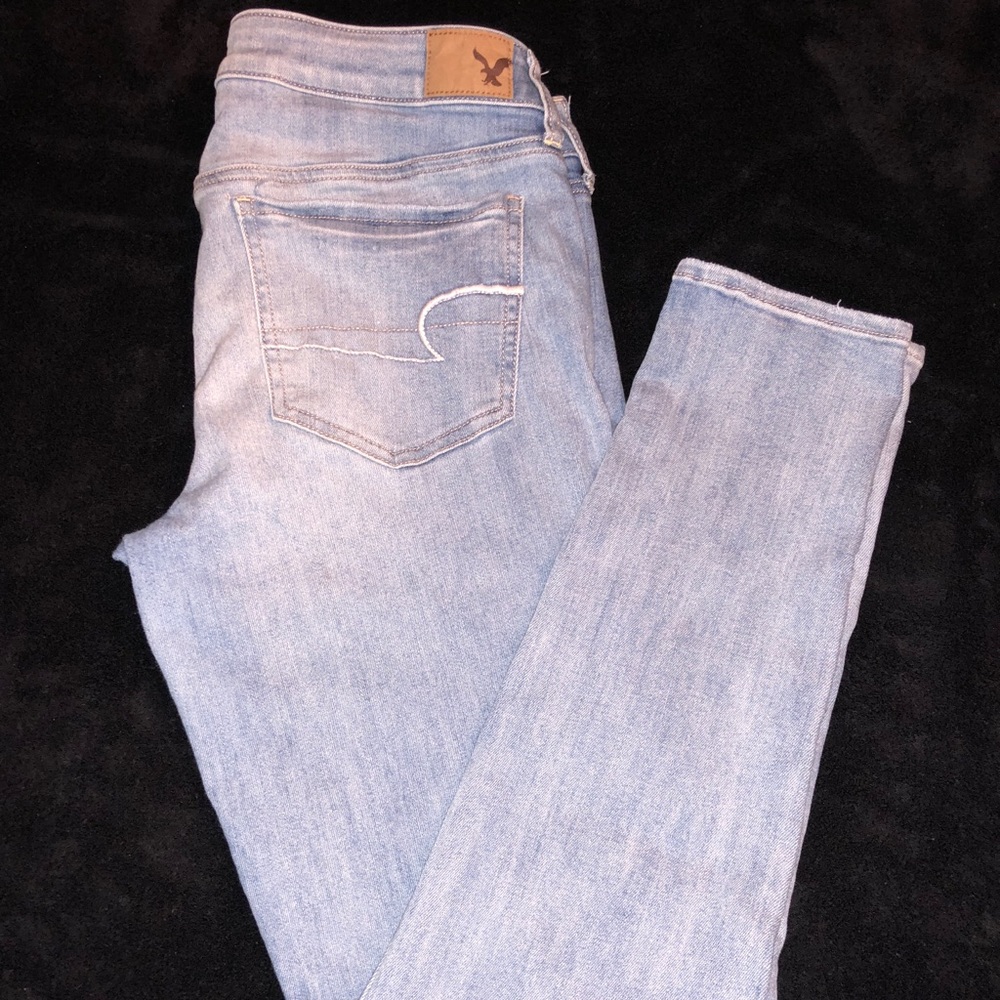 American Eagle light wash jeans skinny hi rise